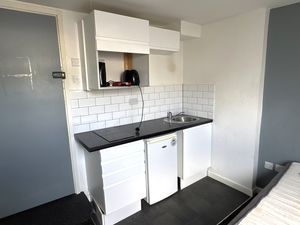 Photo 8- click for photo gallery